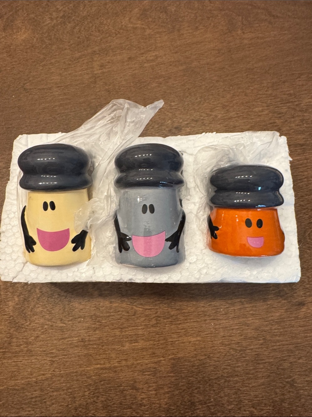 Blues Clues Salt and Pepper Shakers - Picture 2 of 2